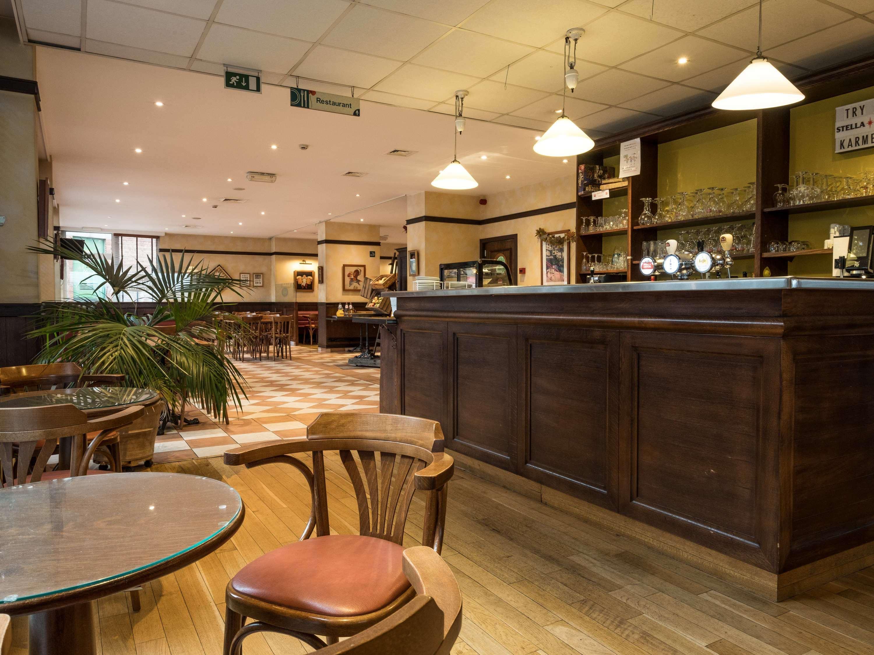 B&B Hotel Mons Gare Exterior foto